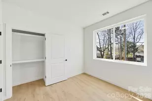 1037 Garringer Pl, Charlotte, NC 28208 - Photo 19