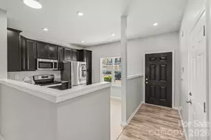 7023 Jane Parks Way, Charlotte, NC 28217 - Photo 3