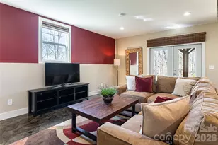 178 Courtland Pl, Asheville, NC 28801 - Photo 31