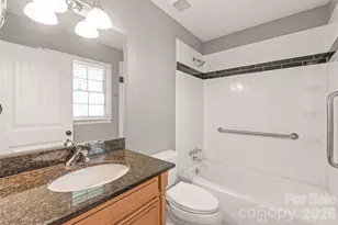 1612 Redcoat Dr, Charlotte, NC 28211 - Photo 27