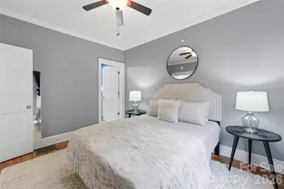 2115 Kenilworth Avenue, Charlotte, NC 28203 - Photo 11