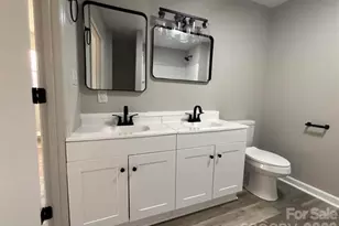 505 E Robinson St, Gaffney, SC 29340 - Photo 19