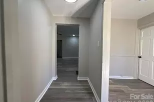 505 E Robinson St, Gaffney, SC 29340 - Photo 3