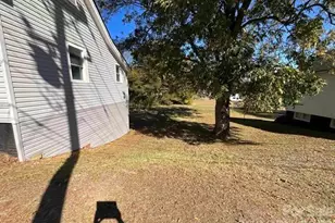 505 E Robinson St, Gaffney, SC 29340 - Photo 23