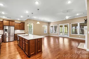 6313 Good News Dr, Charlotte, NC 28215 - Photo 9