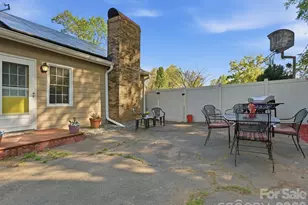 6223 Macon St, Charlotte, NC 28208 - Photo 25