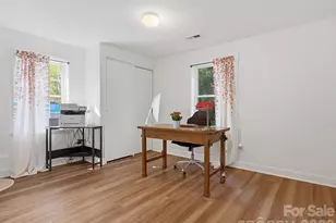 6223 Macon St, Charlotte, NC 28208 - Photo 7