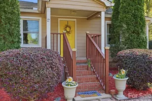6223 Macon St, Charlotte, NC 28208 - Photo 3