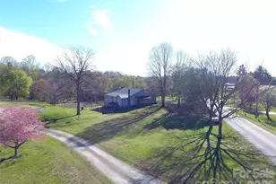 4543 Horseshoe Bend Rd, Hudson, NC 28638 - Photo 5