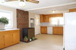 4543 Horseshoe Bend Rd, Hudson, NC 28638 - Photo 9