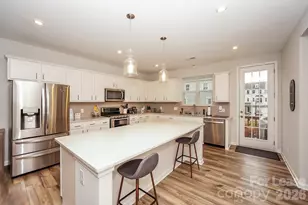 7125 Brookview Ln, Sherrills Ford, NC 28673 - Photo 11