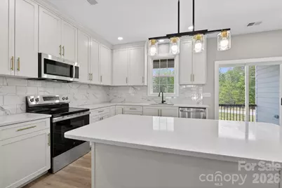 416 Whitmore Street SE, Lenoir, NC 28645 - Photo 5