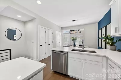 7017 Loso Commons Way, Charlotte, NC 28217 - Photo 9