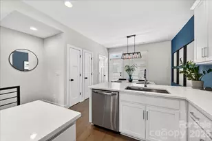 7017 Loso Cmns Wy, Charlotte, NC 28217 - Photo 9