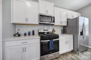 107 Spring Hall Dr, Troutman, NC 28166 - Photo 5