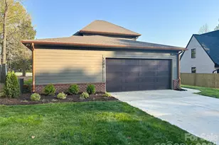 1705 Brandywine Dr, Matthews, NC 28105 - Photo 3