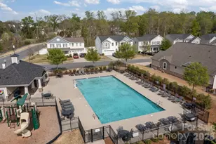 7902 Meridale Forest Dr, Charlotte, NC 28269 - Photo 41