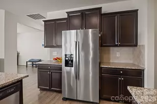 7902 Meridale Forest Dr, Charlotte, NC 28269 - Photo 21