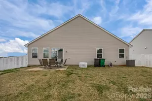 7902 Meridale Forest Dr, Charlotte, NC 28269 - Photo 33