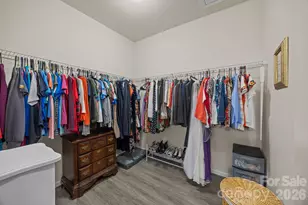 7902 Meridale Forest Dr, Charlotte, NC 28269 - Photo 31