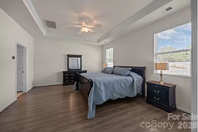 7902 Meridale Forest Drive, Charlotte, NC 28269 - Photo 27