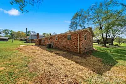 3244 25th Street Court NE, Hickory, NC 28601 - Photo 41