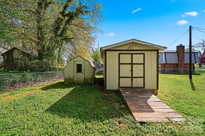 3244 25th Street Court NE, Hickory, NC 28601 - Photo 33