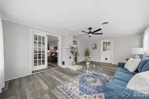 3244 25th St Ct NE, Hickory, NC 28601 - Photo 9