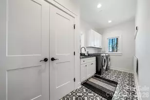 98 Rock Cliff Wy, Hendersonville, NC 28791 - Photo 21