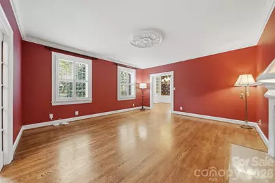 1064 6th Avenue NW, Hickory, NC 28601 - Photo 5