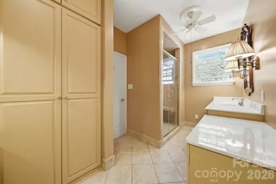 1064 6th Avenue NW, Hickory, NC 28601 - Photo 31