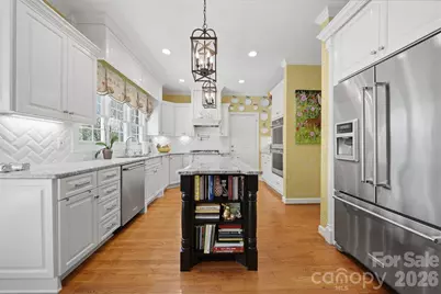 3704 8th Street Place NW, Hickory, NC 28601 - Photo 11