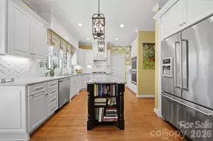 3704 8th St Pl NW, Hickory, NC 28601 - Photo 11