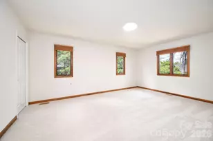 4 Zachary Ridge Rd, Asheville, NC 28804 - Photo 17