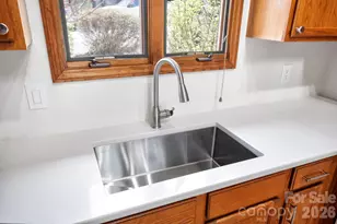 4 Zachary Ridge Rd, Asheville, NC 28804 - Photo 9