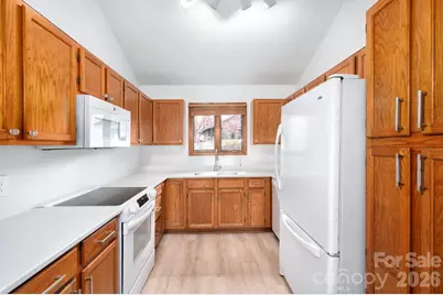 4 Zachary Ridge Road, Asheville, NC 28804 - Photo 11