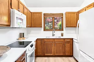 4 Zachary Ridge Rd, Asheville, NC 28804 - Photo 7