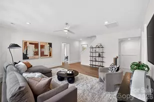 914 Edinburgh Ln, Charlotte, NC 28209 - Photo 25