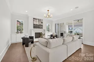 914 Edinburgh Ln, Charlotte, NC 28209 - Photo 5