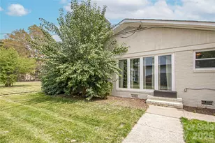 1302 E Franklin St, Monroe, NC 28112 - Photo 5