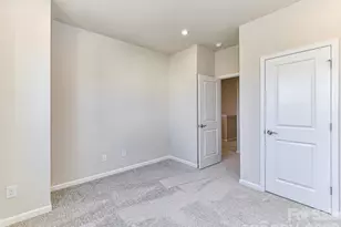 3041 Hutton Gdns Ln, Charlotte, NC 28269 - Photo 21