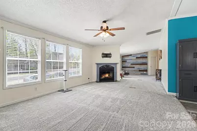 2171 Brantley Creek Drive, Kannapolis, NC 28083 - Photo 9