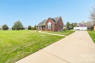 115 Emma Ln, Statesville, NC 28625 - Photo 3