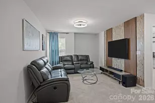 173 N Hill Ln, Troutman, NC 28166 - Photo 3