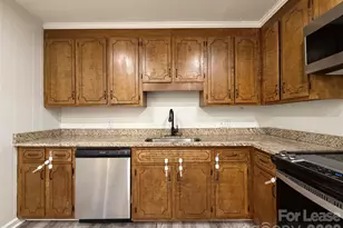 201 Allison Dr, Matthews, NC 28104 - Photo 11