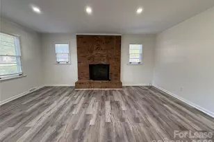 201 Allison Dr, Matthews, NC 28104 - Photo 7