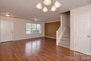 10034 Pergola View Ct, Charlotte, NC 28213 - Photo 5