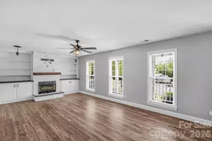 2503 Bathgate Ln, Matthews, NC 28105 - Photo 5