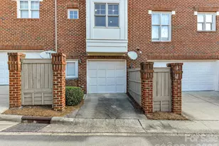 4916 S Hill View Dr, Charlotte, NC 28210 - Photo 19