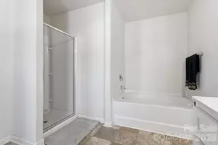 9528 Weikert Rd, Charlotte, NC 28215 - Photo 25